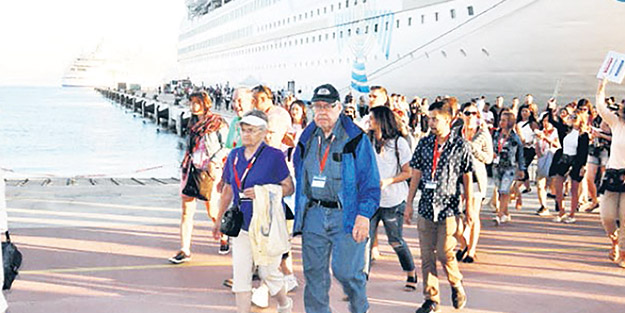 Türkiye’ye 1 milyon ABD’li turist gelebilir