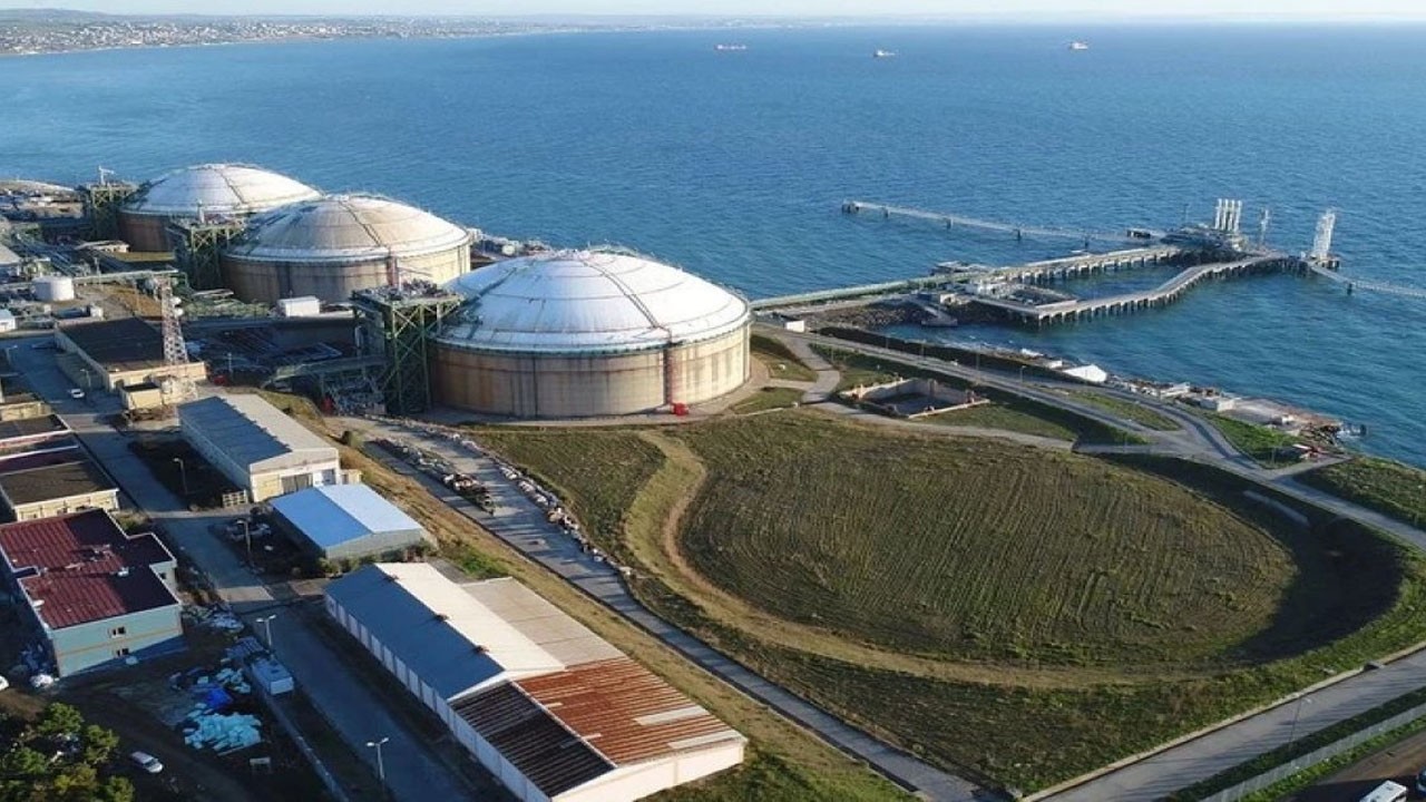 Türkiye'ye 88 milyar TL borcu olan Bulgaristan'ın enerji devi iflasın eşiğinde! Büyük darbe aldı