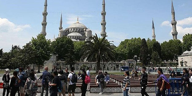 Türkiye’ye 9 ayda 25,2 milyon turist geldi