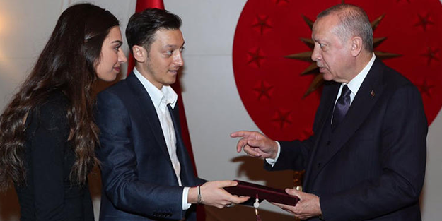 Türkiye'ye asıl ihaneti Mesut Özil değil, babası etmiş! Her şeyi itiraf etti