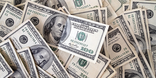 Türkiye'ye dolar yağıyor! Araplar şaşkına çevirdi