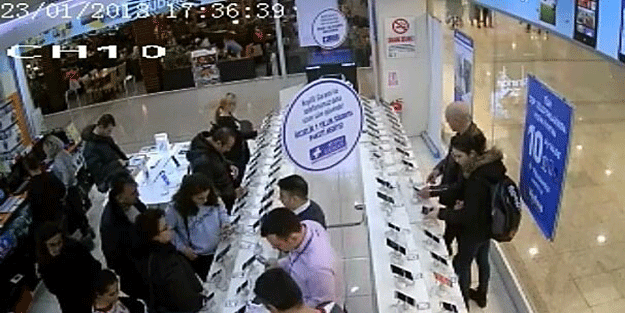 Türkiye’ye gelerek… AVM’de böyle görüntülendi…