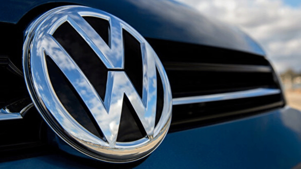 Türkiye'ye gelmekten vazgeçmişti! Alman otomotiv devi bozguna uğradı!