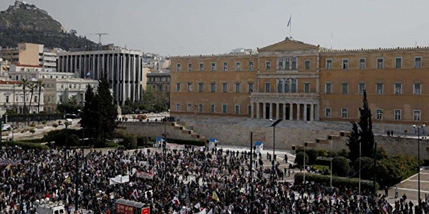 Türkiye'ye kafa tutan Yunanistan şokta! Ölü sayısı 140 bini geçti