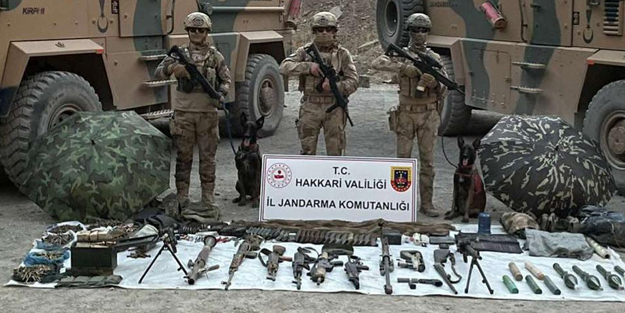 Türkiye'ye karşı kirli plan! PKK sığınağında İsveç üretimi AT-4 tanksavar füzesi