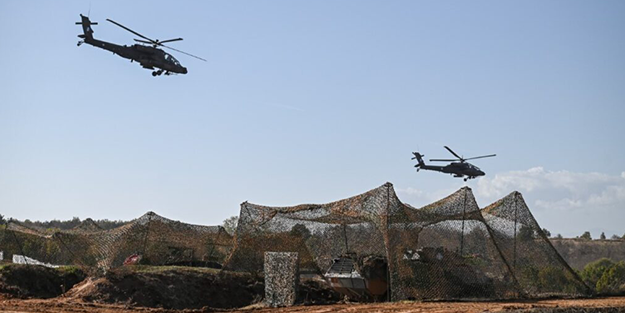 Türkiye'ye sadece 8 km mesafede tanklar harekete geçti! Uçaklar vurmaya başladı, helikopterler havalandı