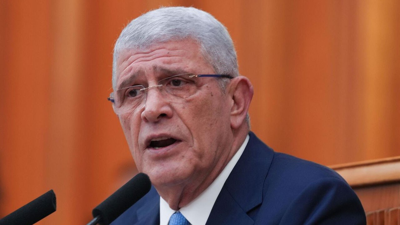 Türkiye’yi ateşten koruyan hükümete iftira seansı: Etraf yanarken Dervişoğlu saçını tarıyor