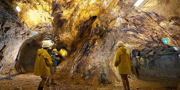 Türkiye'yi ayağa kaldıracak altın müjdesi! Binlerce tonlarca var, resmen fışkırıyor