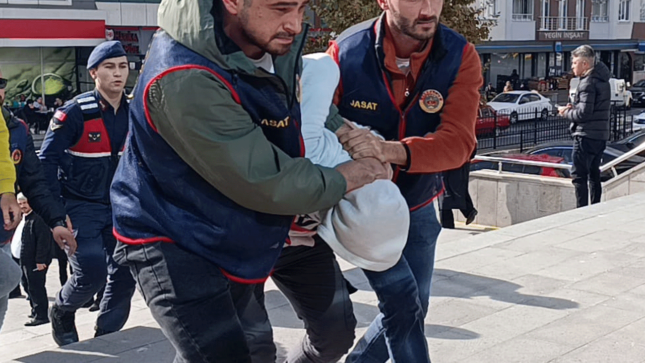 Türkiye'yi ayağa kaldıran sapık hapiste ölü bulundu!