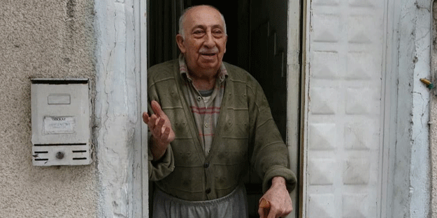 Türkiye'yi duygulandıran Burhan amca hastaneye kaldırıldı