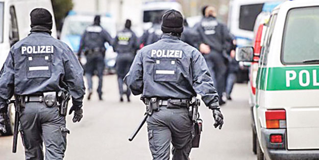 Türkiye’yi eleştiren Almanya’da, polise olağanüstü yetkiler verildi