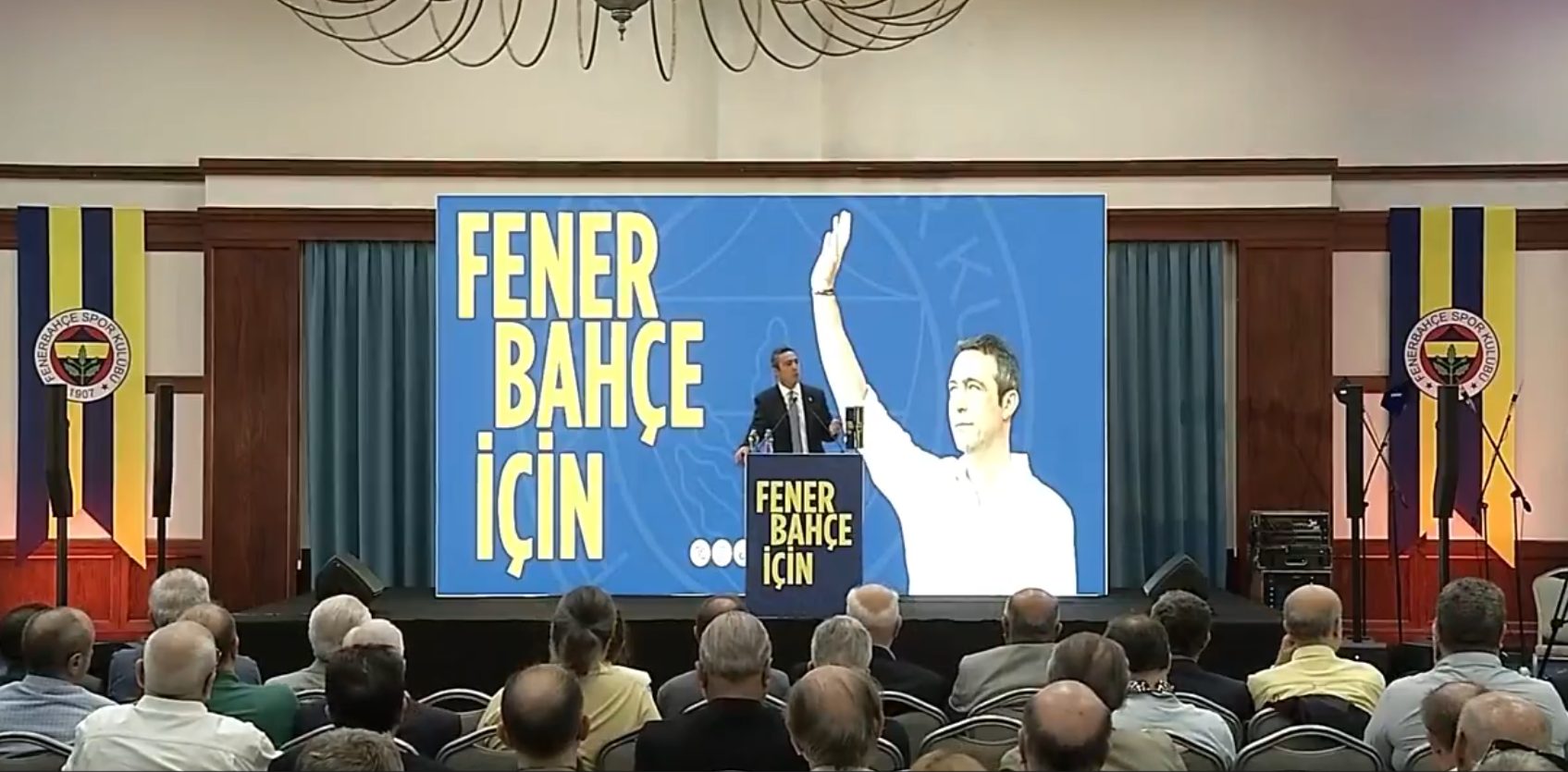 Türkiye’yi krize sokan Ali Koç Erdoğan’a seslendi. “Devlet söz konusuysa boynumuz kıldan incedir” Hadi oradan!