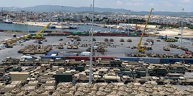 Türkiye'yi kuşatmak için yeni hamleyi yaptılar! Savaş uçakları, helikopterleri, gemileri, tankları, füzeleri gönderecekler