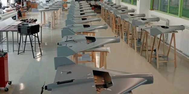 Türkiye'yi örnek aldılar! Komşu ülke İHA üretti