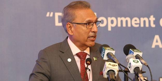 Türkiye'yi örnek gösterip açıkladı: Bize ders vermeye kalkanlara şaşırıyorum