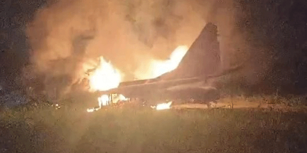 "Türkiye'yi vuracağız" diyorlardı! Allah'ın işi işte, savaş uçakları yere çakıldı