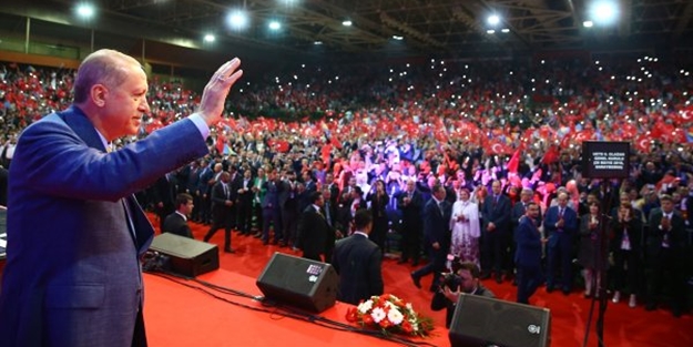 Türkler engel tanımadı! Batı medyası şok oldu