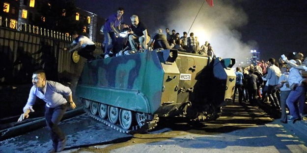 Türkler tüm dünyaya bunu gösterdi: Türkiye'nin zaferi İslam aleminin zaferidir