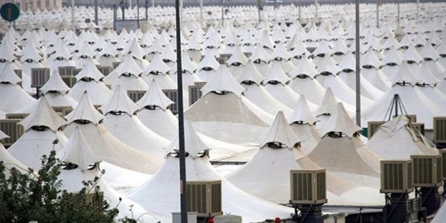 Türklerin Arafat'taki tüm çadırları klimalı olacak