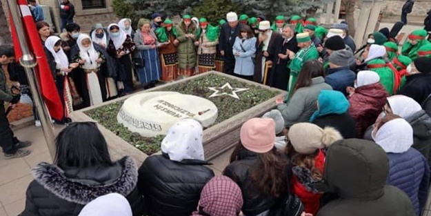  'Her Alevi CHP'li ya da solcu olacak diye bir kural yok'