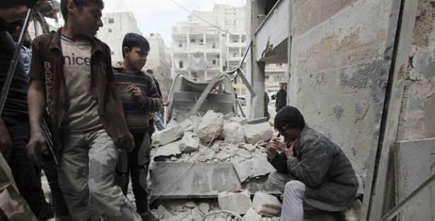 Türkmenler Davutoğlu'ndan yardım istedi