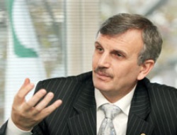 Türk'ü sevmeyen Kürt'ü sever mi? Severse neden sever?