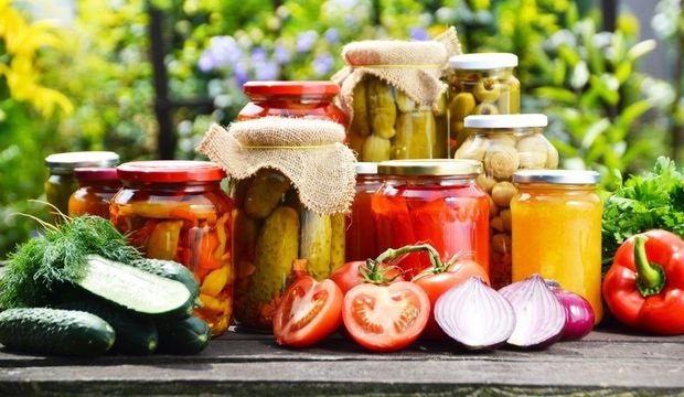 Turşu suyu sağlığa zararlı mı, faydalı mıdır? Turşu suyu kimlere dokunur?