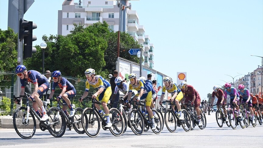 TUR’un beşinci etabını Holandalı Casper van Uden kazandı