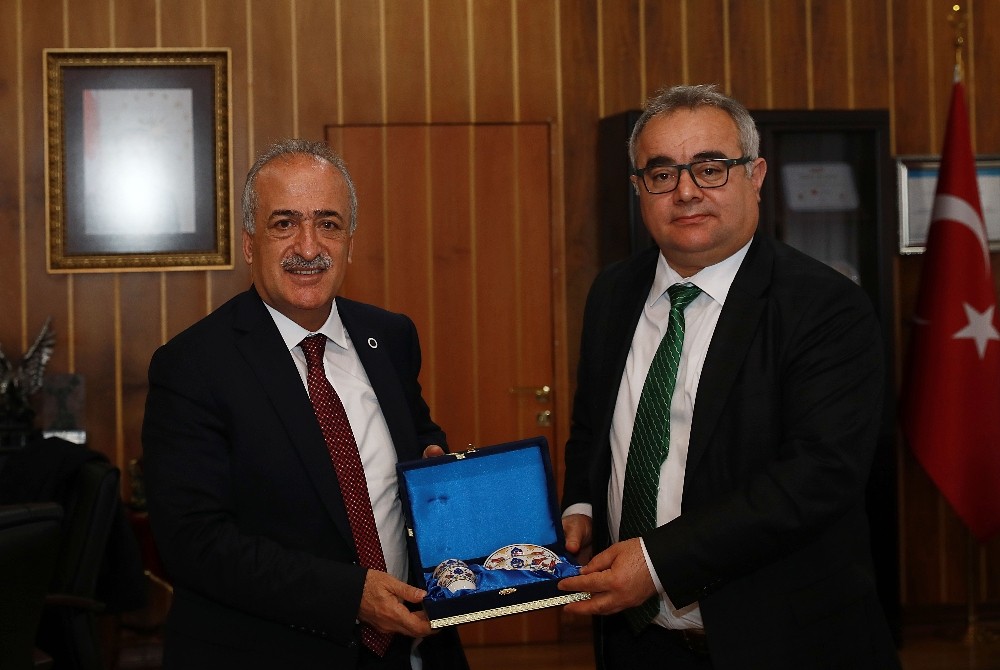 Tusaş “Ar-Ge Günleri” Atatürk Üniversitesi’nde devam ediyor 
