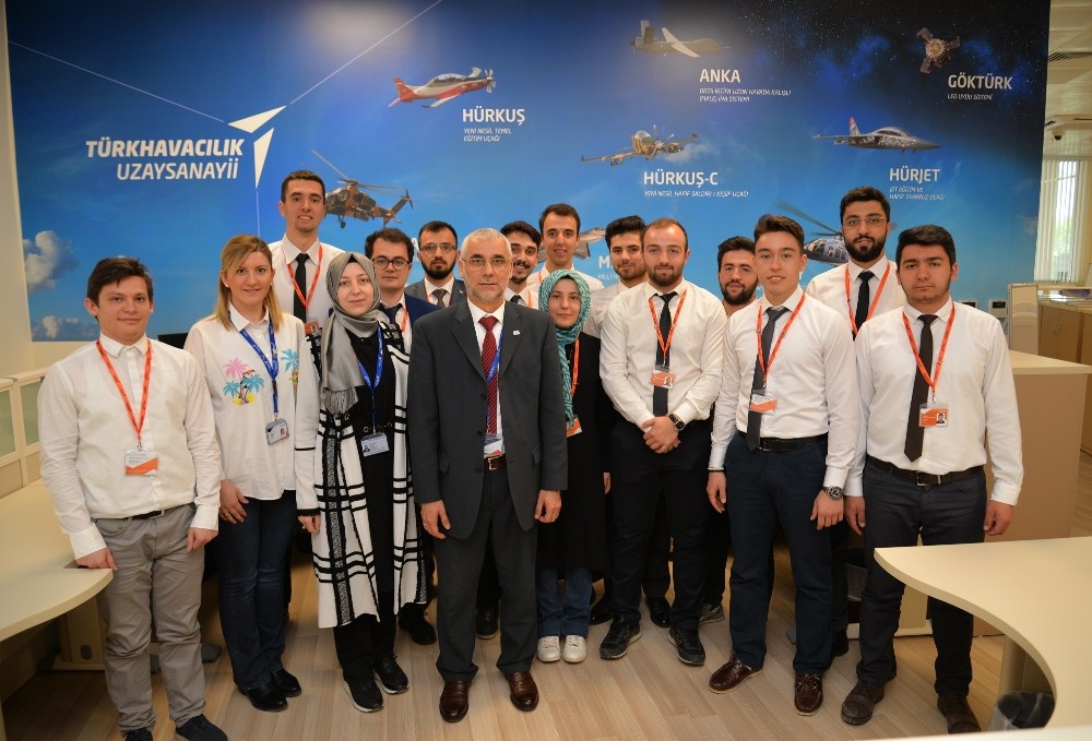 TUSAŞ’ın stajyer mühendisleri ‘Cevheri’ ile hedefi 12’den vurmaya hazırlanıyor 