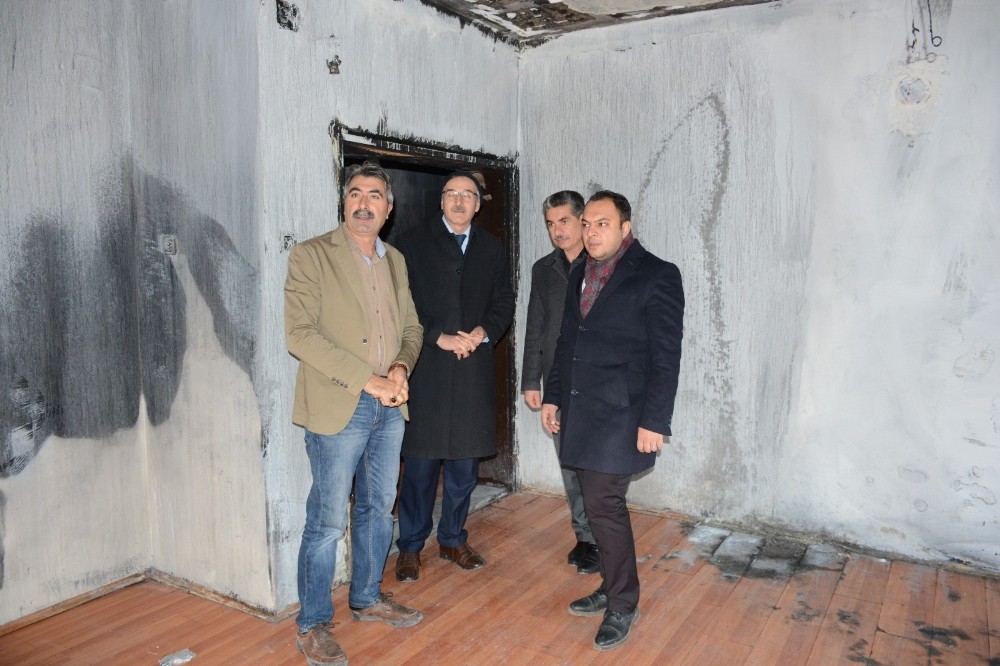 Tuşba Belediyesinden evi yanan vatandaşlara ziyaret 