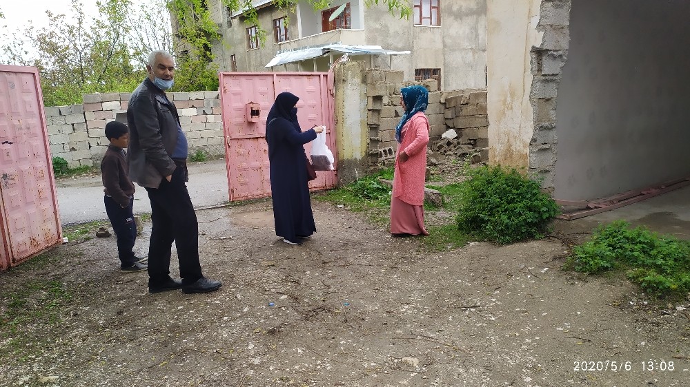 Tuşba İlçe Müftülüğü Kur’an kursu öğreticilerinden vefa örneği 