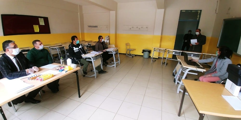 Tuşba’da ‘izin komisyonu’ hizmet vermeye devam ediyor 