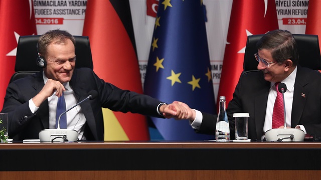 Tusk: Kimse Türkiye'ye ders vermesin