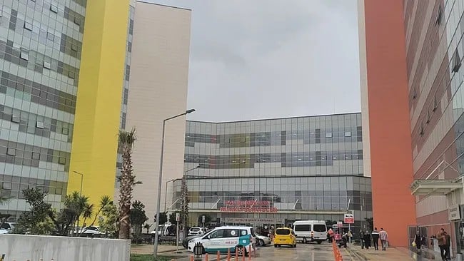 Tutuklu başkan apar topar hastaneye kaldırıldı! Cezaevinde fenalaştı