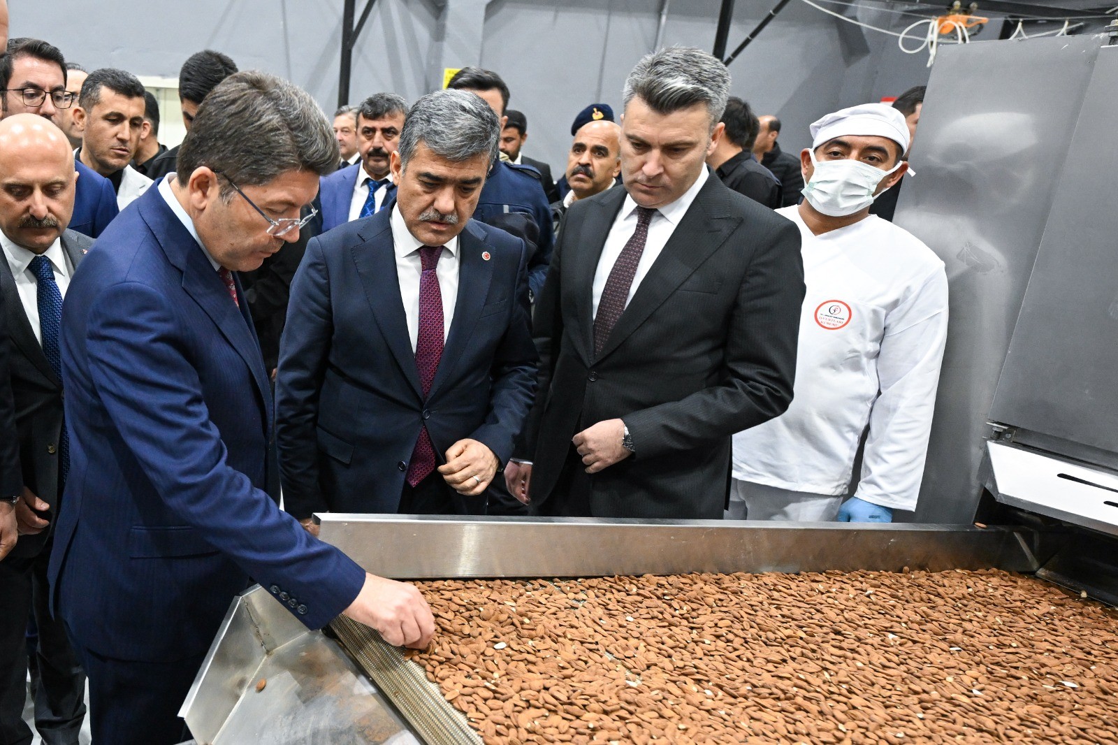Tutuklu ve hükümlülerden Tarım Mükemmeliyet Merkezi! Bakan Tunç: Yeni nesil tesisimiz, tarım sektörüne önemli katkılar sağlıyor