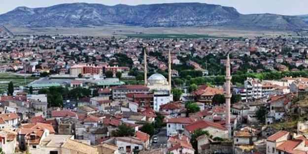 Tüy dökücü krem, ilçeyi isyan ettirdi!