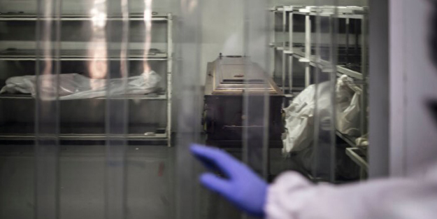 Tüyler ürperten olay! Anne-kız cesetleri parçalara ayırıp sattı