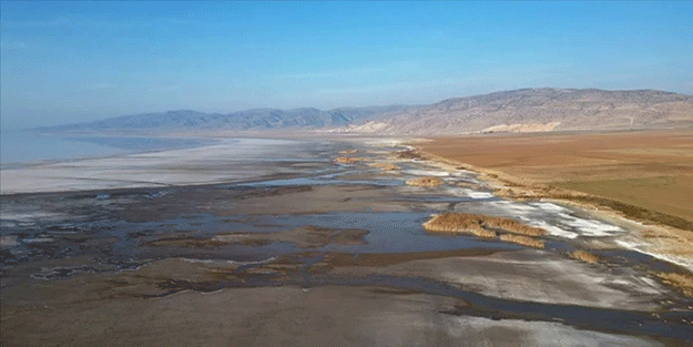 Tuz Gölü alarm veriyor