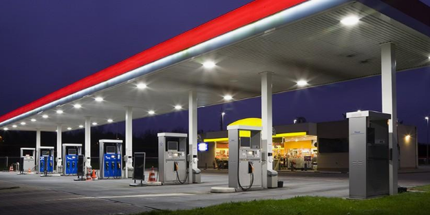 Tuzla'da otomobil patladı!