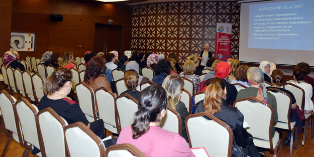 Tuzla’lılar 'Mutlu Etmek Mutlu Olmak' Eğitiminde Buluştu