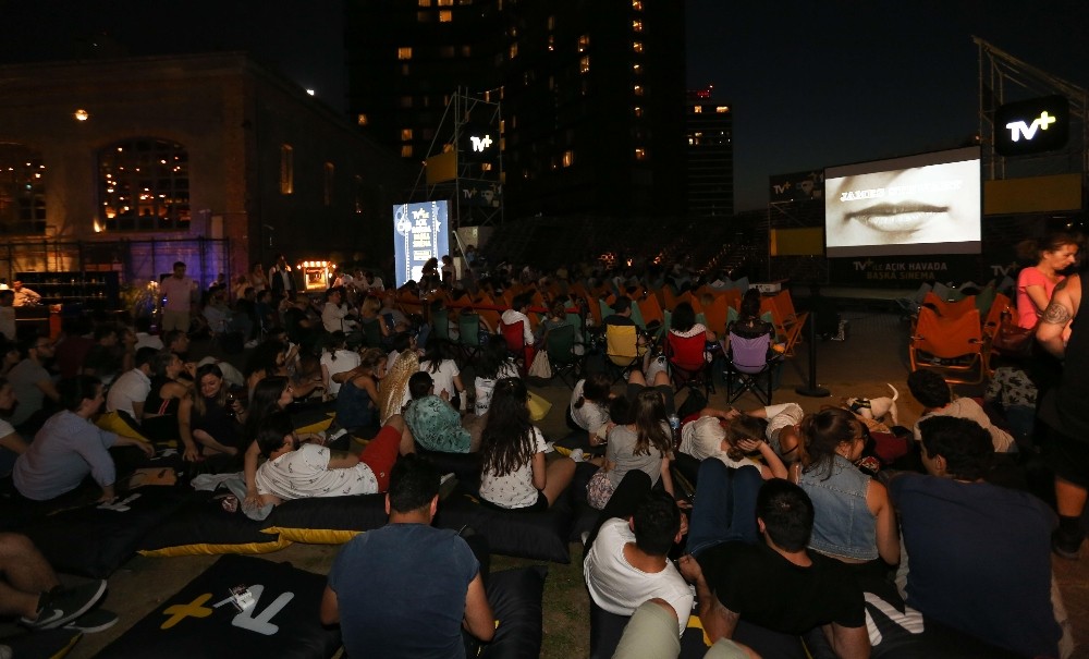 TV+ ile Açık Havada Başka Sinema Shoplifters filmiyle başlıyor 