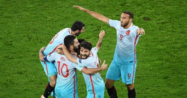 Twitter'da Türkiye konuşuldu