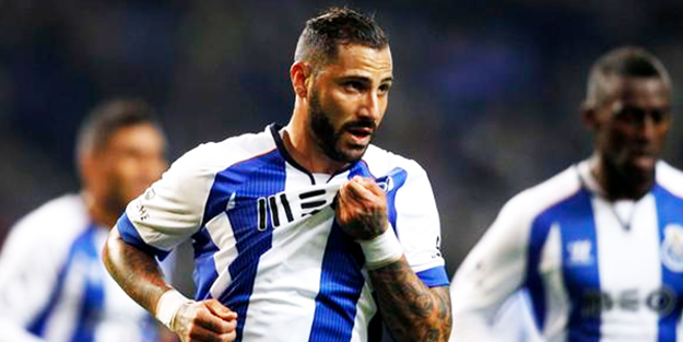 Twitter'dan açıkladı! Transfer bombası patladı