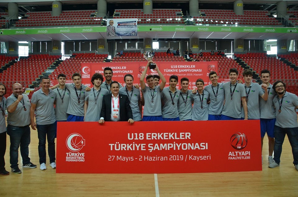 U-18 Erkekler Türkiye Basketbol Şampiyonu Galatasaray oldu 