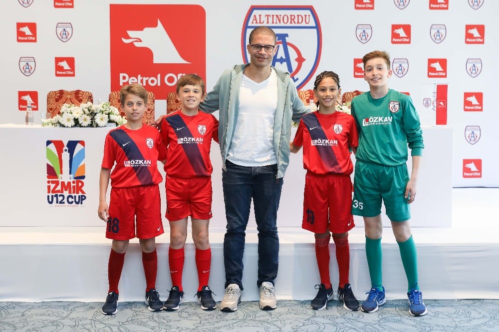 U12 İzmir Cup’ın başlamasına kısa süre kaldı 
