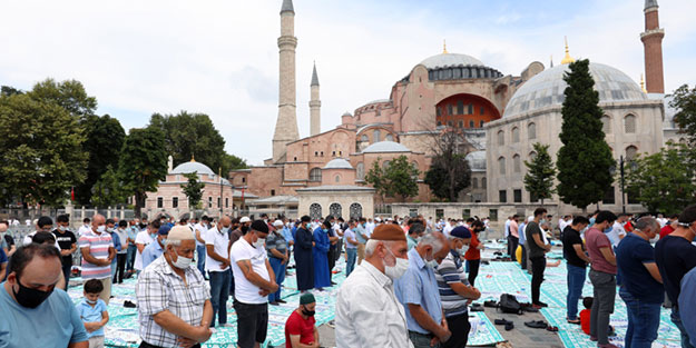 Üç aylarda nasıl dua edilir? Recep ayında hangi dua okunur?