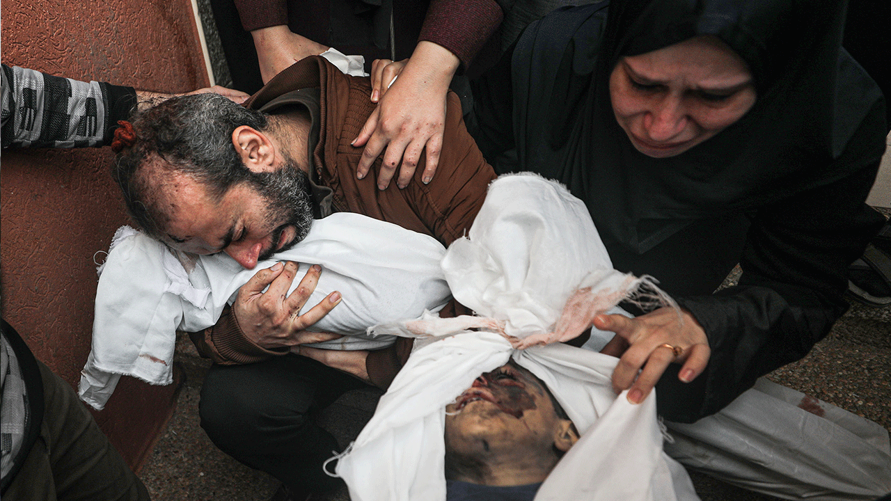 Üç günlüğüne iç siyaseti terketsek, tek yürek olsak!