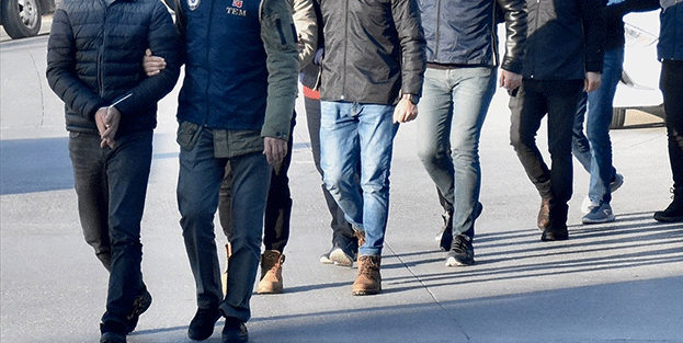 Üç ilde operasyon: 26 FETÖ'cü yakalandı!