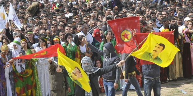 Üç mahalle muhtarına kayyum atandı